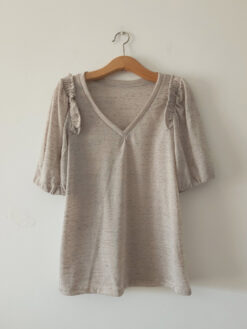 Remera con volado DUFF [Algodón flame] - Beige